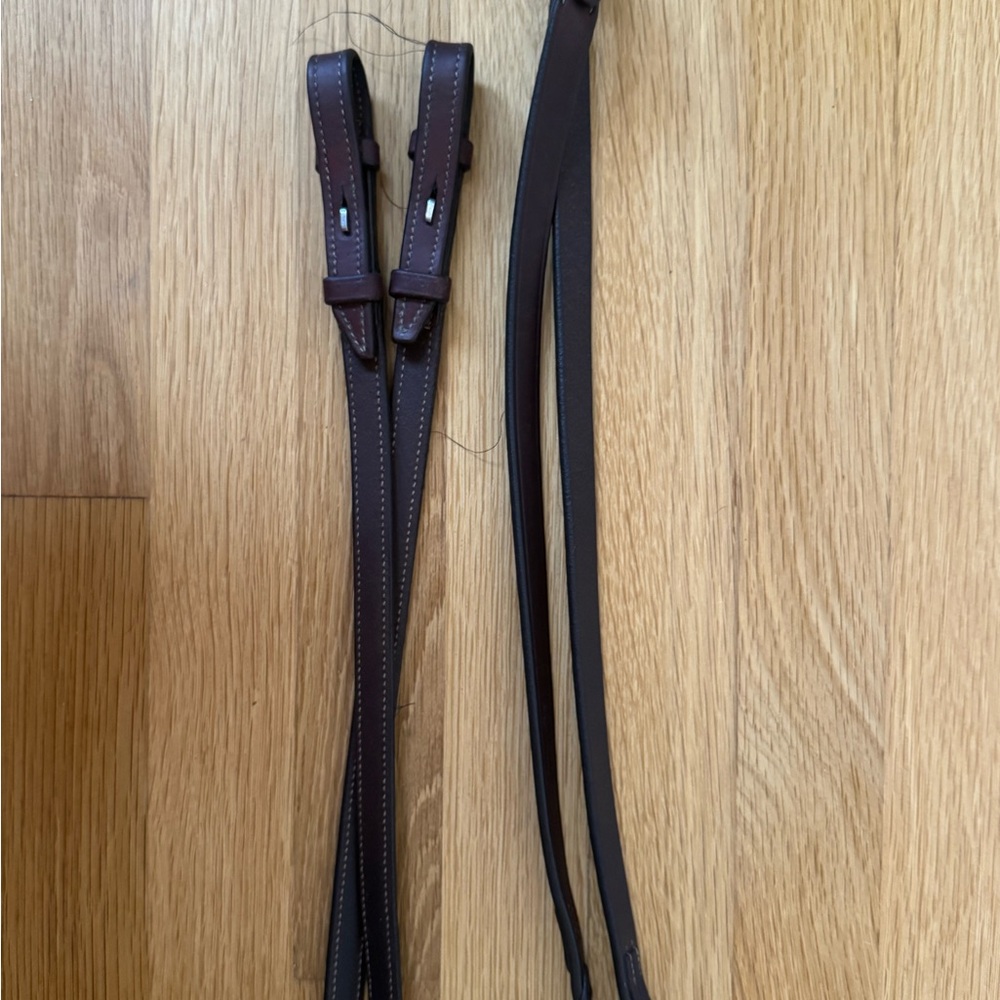 Antares Plain Laced Leather Reins 60”